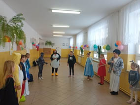 Bohaterowie Disney’a w szkole