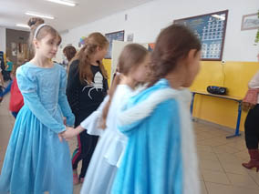 Bohaterowie Disney’a w szkole