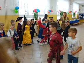 Bohaterowie Disney’a w szkole