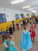 Bohaterowie Disney’a w szkole