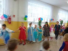 Bohaterowie Disney’a w szkole