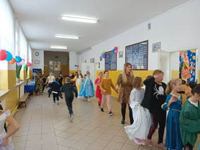 Bohaterowie Disney’a w szkole
