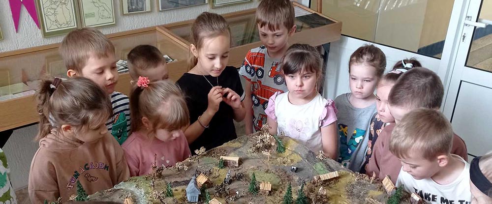 „Wiewiórki” w Izbie Tradycji