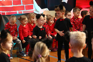 Mikołaj w Przedszkolu w grupach „Sówki”, „Żabki”