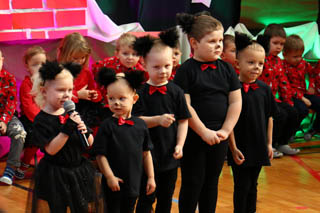 Mikołaj w Przedszkolu w grupach „Sówki”, „Żabki”