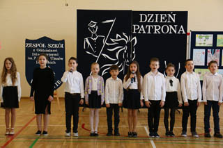 Uczniowie kl. I-III świętują DZIEŃ PATRONA