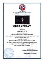 Szkoła otrzymała 4 FLAGI, które powiewały na masztach w Camp Novo Selo w Republice Kosowa